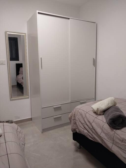 שירת דבורה בבני ברק Apartment Giv'at Shemu'el ภายนอก รูปภาพ