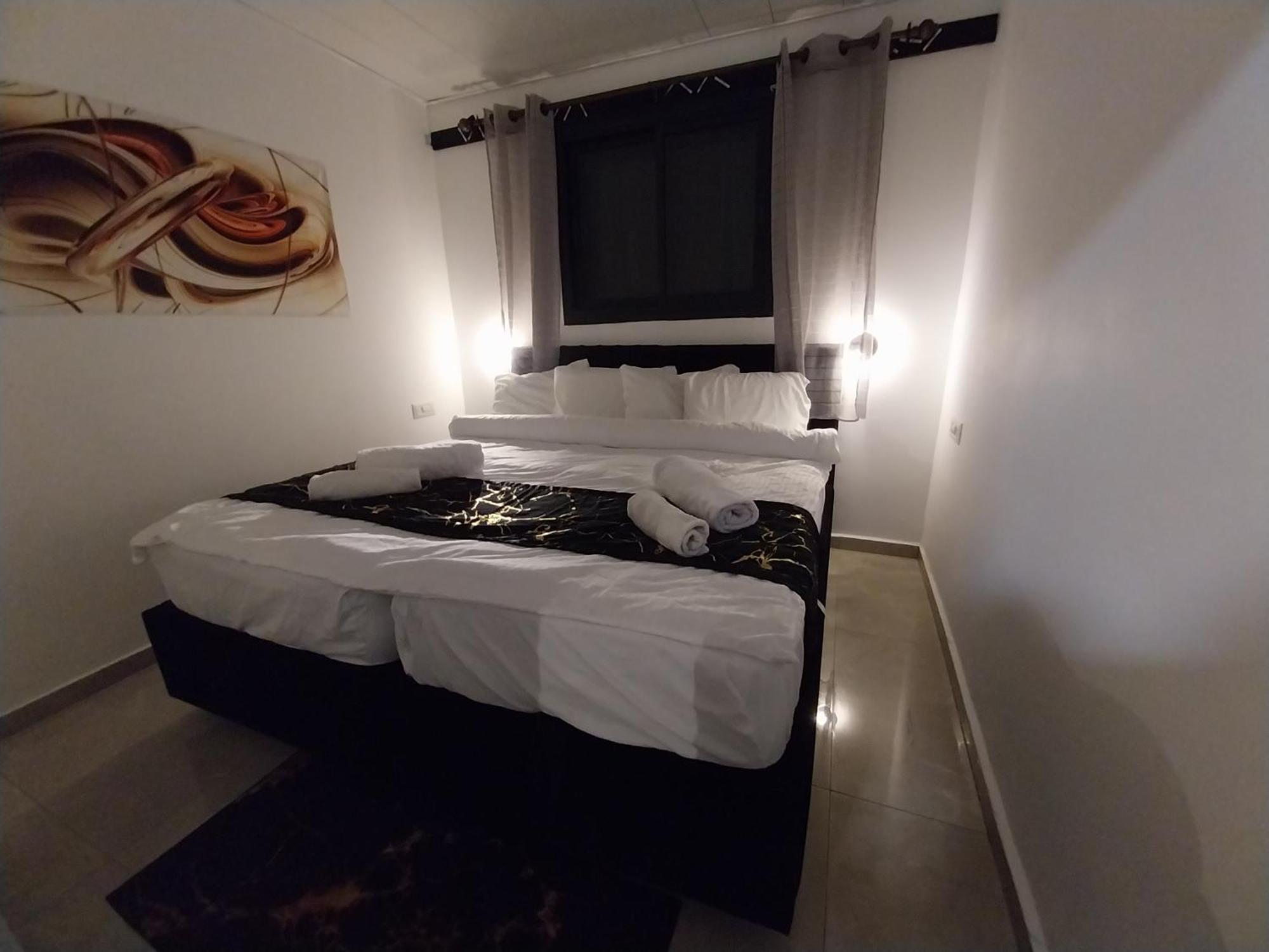 שירת דבורה בבני ברק Apartment Giv'at Shemu'el ภายนอก รูปภาพ
