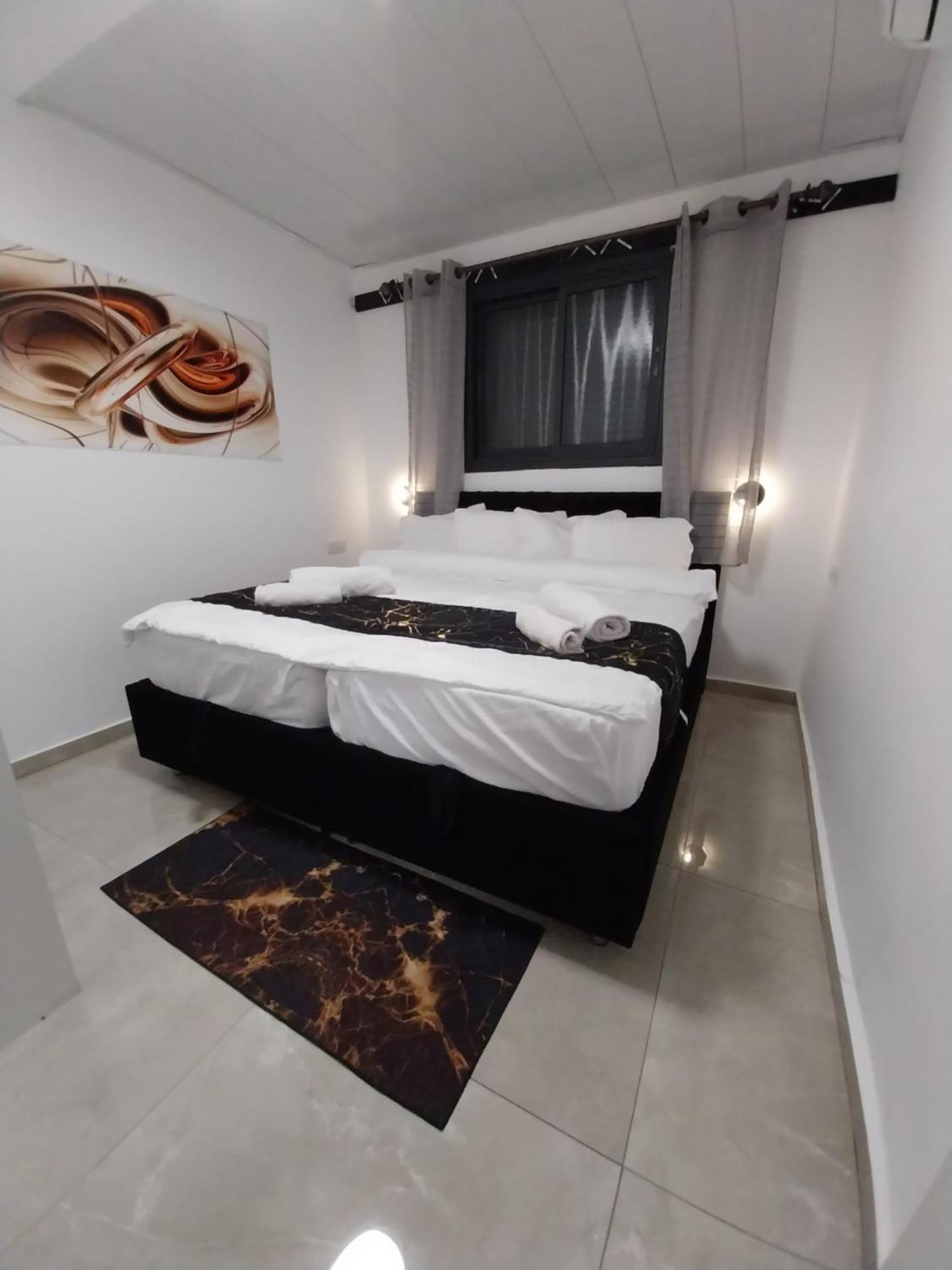 שירת דבורה בבני ברק Apartment Giv'at Shemu'el ภายนอก รูปภาพ
