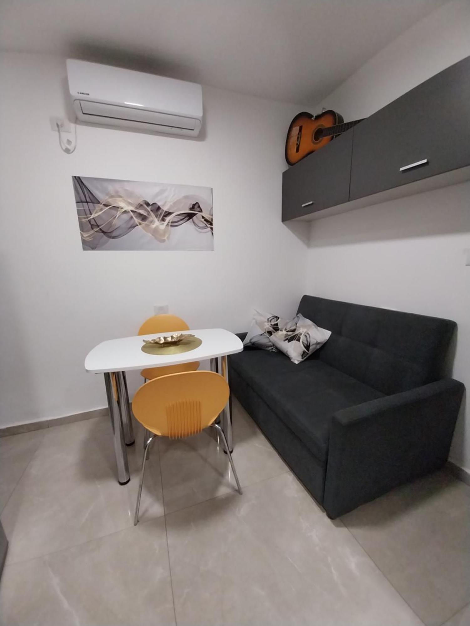 שירת דבורה בבני ברק Apartment Giv'at Shemu'el ภายนอก รูปภาพ