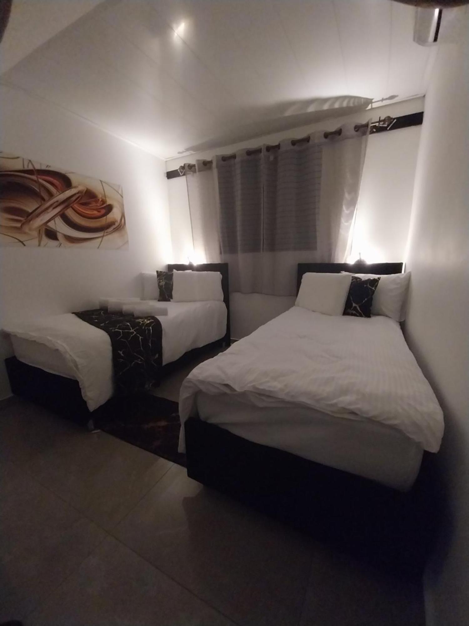 שירת דבורה בבני ברק Apartment Giv'at Shemu'el ภายนอก รูปภาพ