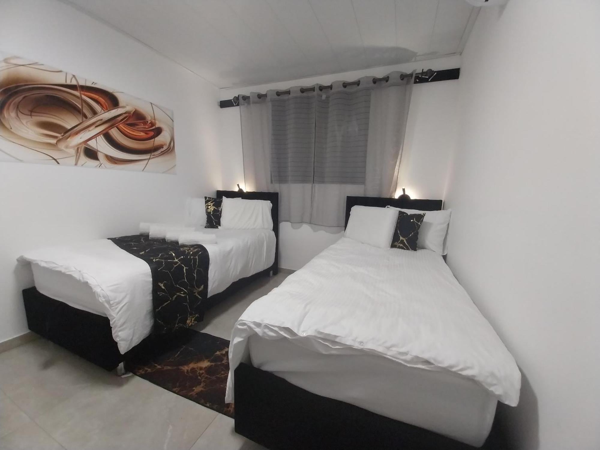 שירת דבורה בבני ברק Apartment Giv'at Shemu'el ภายนอก รูปภาพ